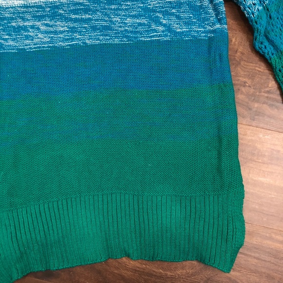 Ombré Knit Sweater Size Small - Picture 5 of 8